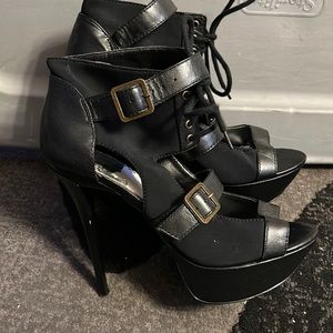 Bebe heels